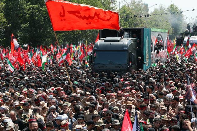IRAN, TEHRAN - JULY 6, 2026: A truck carries the coffin as mourners follow a funeral procession for Supreme Leader Ayatollah Ali Khamenei (1939-2026) through the city s centre. Khamenei was killed in a joint US-Israeli airstrike on February 28 Tehran Iran  - ZUMAt113 20260706_zaa_t113_059 Copyright: xValeryxSharifulinx