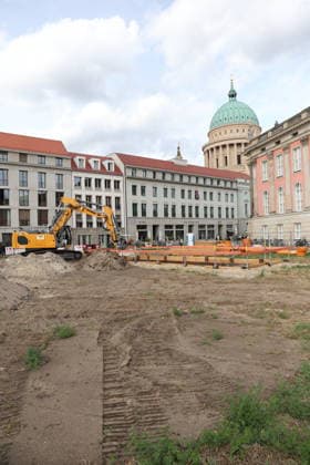Die Baustelle zur Neugestaltung des Steubenplatzes in Potsdam, 5. Juli 2026. Neugestaltung Steubenplatz Potsdam *** The construction site for the redesign of Steubenplatz in Potsdam, July 5, 2026 Redesign of Steubenplatz in Potsdam