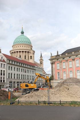 Die Baustelle zur Neugestaltung des Steubenplatzes in Potsdam, 5. Juli 2026. Neugestaltung Steubenplatz Potsdam *** The construction site for the redesign of Steubenplatz in Potsdam, July 5, 2026 Redesign of Steubenplatz in Potsdam
