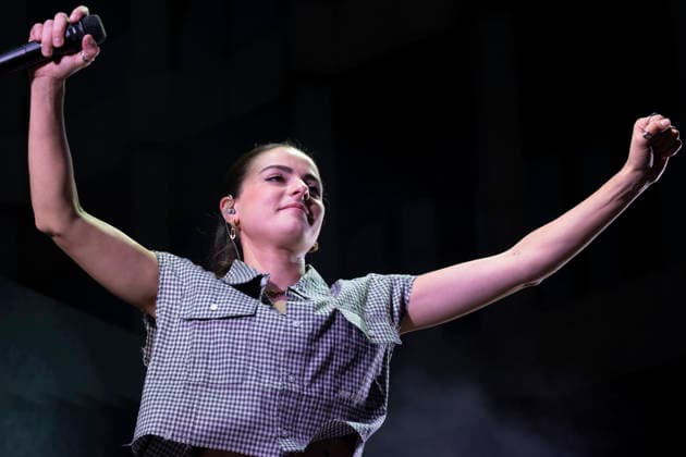 MADO 2026 Festival - Lucia de la Puerta The singer Lucia de la Puerta performs during the MADO 2026 Festival, in the Plaza de las Reinas in Madrid. Madrid Spain Copyright: xAtilanoxGarciax xSOPAxImagesx photo01484
