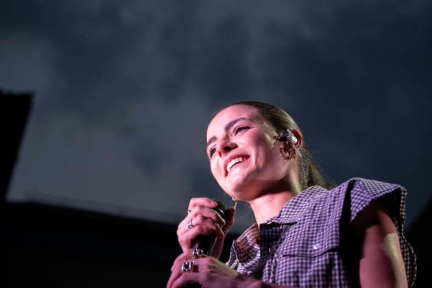 MADO 2026 Festival - Lucia de la Puerta The singer Lucia de la Puerta performs during the MADO 2026 Festival, in the Plaza de las Reinas in Madrid. Madrid Spain Copyright: xAtilanoxGarciax xSOPAxImagesx photo01496