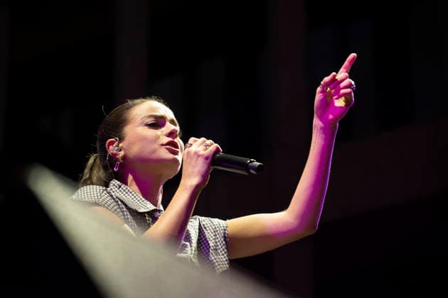 MADO 2026 Festival - Lucia de la Puerta The singer Lucia de la Puerta performs during the MADO 2026 Festival, in the Plaza de las Reinas in Madrid. Madrid Spain Copyright: xAtilanoxGarciax xSOPAxImagesx photo01491
