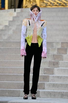 PFW Haute Couture Schiaparelli Outside Arrivals JR Emma Corrin arriving at the Schiaparelli show during Haute Couture Fashion Week in Paris, France, on 6 July 2026. Photo by Julien Reynaud APS-Medias ABACAPRESS.COM Paris France  Copyright: xReynaudxJulien APS-Medias ABACAx