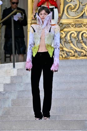 PFW Haute Couture Schiaparelli Outside Arrivals JR Emma Corrin arriving at the Schiaparelli show during Haute Couture Fashion Week in Paris, France, on 6 July 2026. Photo by Julien Reynaud APS-Medias ABACAPRESS.COM Paris France  Copyright: xReynaudxJulien APS-Medias ABACAx