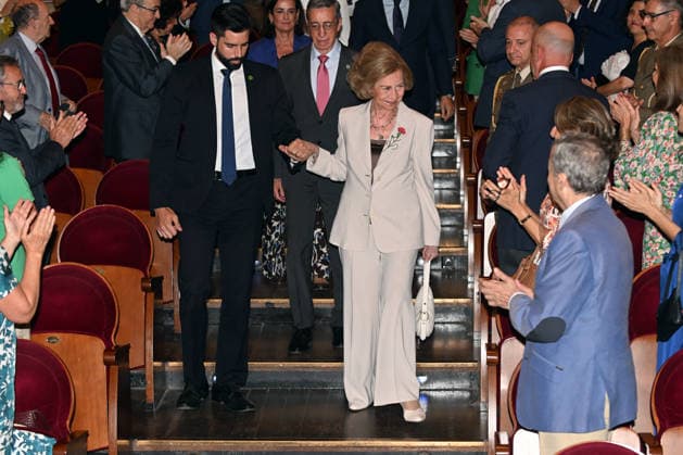 Queen Sofía Attends Conference on the Crucial Contributions to the American Revolution Queen Sofía at the Conference on the Crucial Contributions to the American Revolution by the Historical Figures Bernardo de Gálvez and Francisco de Saavedra, at the Teatro Real, on July 6, 2026, in Madrid, Spain. CELEBRITIES AMERICAN REVOLUTION CONFERENCE José Madrid Madrid Spain  Copyright: xJosÃ xOlivax 7648885