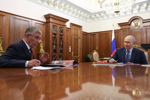 RUSSIA, MOSCOW - JULY 6, 2026: Dmitry Milyayev (L), Tula Region Governor, and Vladimir Putin, President of Russia, hold a meeting at the Moscow Kremlin. Gavriil Grigorov Russian Presidential Press and Information Office TASS  94747230
