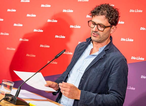 Luigi Pantisano EUR, Deutschland, Berlin, 06.07.2026: Pressekonferenz von Luigi Pantisano Vorsitzender der Partei Die Linke im Karl-Liebknecht-Haus zu aktuellen Themen. *** Luigi Pantisano EUR, Germany, Berlin, July 6, 2026 Press conference by Luigi Pantisano, Chair of the Die Linke party, at the Karl Liebknecht House on current issues