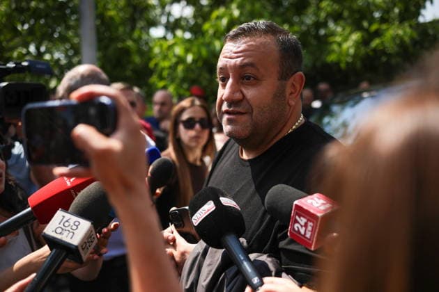 ARMENIA, KOTAYK PROVINCE - JULY 6, 2026: Lawyer Smbat Minasyan appears before the media outside the home of Gagik Tsarukyan, Chairman of Prosperous Armenia, in the village of Arinj, northeast of Yerevan. According to Tsarukyan s spokeswoman, searches occur across almost all of the offices of companies owned by his Multi Group Concern Armenia  - ZUMAt113 20260706_zaa_t113_325 Copyright: xAlexanderxPatrinx