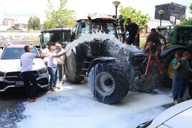 Kosovo dairy farmers pour hundreds of liters of milk outside ministry in protest PRISTINA, KOSOVO - JULY 6: Dairy farmers dump hundreds of liters of milk outside the Ministry of Agriculture, Forestry and Rural Development during a protest in Pristina, Kosovo, on July 6, 2026. The producers stage the demonstration to voice their demands and protest agricultural policies. Erkin Keci Anadolu Pristina Kosovo. Editorial use only. Please get in touch for any other usage.  Copyright: x2026xAnadoluxErkinxKecix