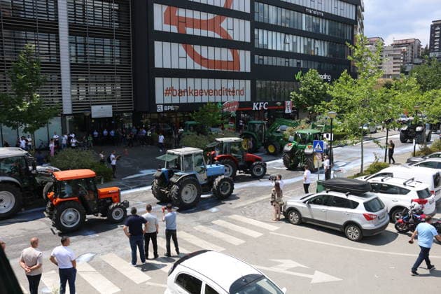 Kosovo dairy farmers pour hundreds of liters of milk outside ministry in protest PRISTINA, KOSOVO - JULY 6: Dairy farmers dump hundreds of liters of milk outside the Ministry of Agriculture, Forestry and Rural Development during a protest in Pristina, Kosovo, on July 6, 2026. The producers stage the demonstration to voice their demands and protest agricultural policies. Erkin Keci Anadolu Pristina Kosovo. Editorial use only. Please get in touch for any other usage.  Copyright: x2026xAnadoluxErkinxKecix