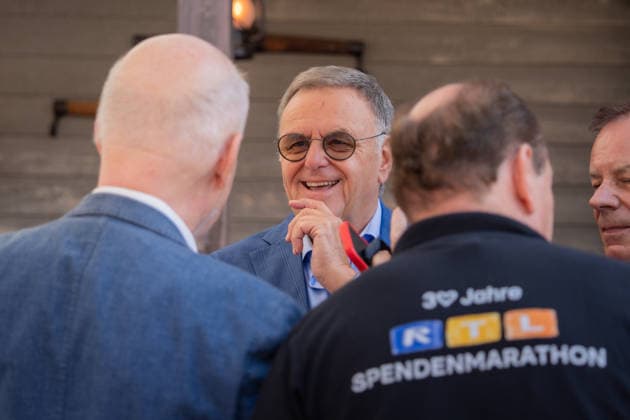 Eröffnung, Europa Park Kinderhaus Kleine Helden, RTL, Wir helfen Kindern, ; Roland Mack, Rust Europa Park Deutschland *** Grand Opening, Europa-Park Kleine Helden Children s House, RTL, Wir helfen Kindern, Roland Mack, Rust Europa-Park, Germany Copyright: xFINLEYxMÖRCHx