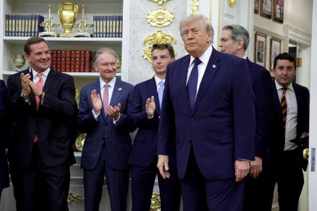 President Donald Trumps prepares to speak on the first day of trading for Trump Accounts in the Oval Office of the White House in Washington, DC on Monday, July 6, 2026. Trump Accounts grant eligible US children born between 2026 and 2028 $1000.00 to fund starter IRAs.  WASP20260706103 SHAWNxTHEW