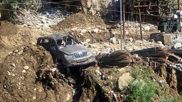 Heavy rain triggers landslides on the National Highway-244 in Doda Doda Jammu and Kashmir , Jul 06 (ANI): A view of a vehicle trapped in the debris following a landslide triggered by heavy rains on the National Highway-244 near Premnagar, in Doda on Monday. Doda Jammu & Kashmir India Copyright: xANIx ANI_20260706226