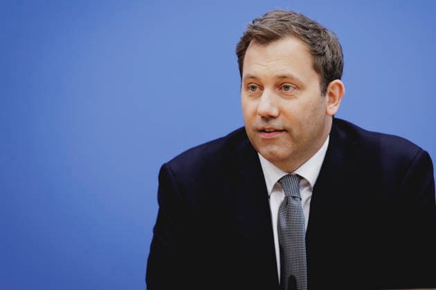 Lars Klingbeil, Bundesminister der Finanzen, aufgenommen im Rahmen einer Bundespressekonferenz zum Regierungsentwurf des Bundeshaushalts 2027 und Finanzplan bis 2030. Berlin, 06.07.2026. Fotografiert im Auftrag des Bundesministeriums der Finanzen. Berlin Deutschland *** Lars Klingbeil, Federal Minister of Finance, photographed during a federal press conference on the government’s draft of the 2027 federal budget and financial plan through 2030. Berlin, July 6, 2026. Photographed on behalf of the Federal Ministry of Finance. Berlin, Germany Copyright: xFlorianxGaertner BMFx