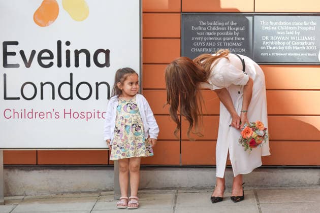 Catherine, Princess of Wales, visits a hospital in London LONDON, UNITED KINGDOM - JULY 6: Catherine, Princess of Wales, leaves holding a bouquet after visiting Evelina London Children s Hospital in London, United Kingdom, on July 6, 2026. She received a briefing from officials on pediatric cardiology and pediatric cancer services before leaving the hospital following her visit. Zeynep Demir Anadolu London United Kingdom. Editorial use only. Please get in touch for any other usage.  Copyright: x2026xAnadoluxZeynepxDemirx