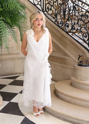 Sabrina Carpenter at the photocall for the DIOR Fall Winter 2026–2027 Haute Couture fashion show during Paris Fashion Week (PFW) at the Rodin Museum in Paris, France, on July 6, 2026. Denis Guignebourg, Bestimage. Photocall for the Dior fashion show as part of Paris Haute Couture Fall Winter 2026, held at the Rodin Museum on July 6, 2026, in Paris, France. Paris, France  Copyright: xDenisxGuignebourgx xBestimagexDenisxGuignebourgx xBestimagex