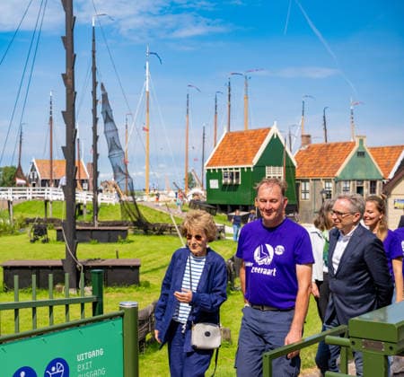 06-07-2026 Enkhuizen Princess Margriet visited the Zuiderzeevaart sailing camp of the Foundation for Children s Oncological Holiday Camps (SKOV) in Enkhuizen. Â  Copyright: xPPEx