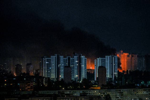 RECORD DATE NOT STATED Smoke rises over the city following a massive combined Russian attack, Kyiv, Ukraine, on July 6, 2026. Russian forces launched a large-scale attack on the capital using ballistic and cruise missiles as well as attack drones, causing destruction to apartment buildings and civilian infrastructure across several districts of the city. The Podilskyi district suffered the most severe damage. At least 11 people were killed and 46 others were injured (Photo by Yevhen Kotenko Ukrinform) Russia launches another massive strike on Kyiv  Copyright: xYevhenxKotenkox
