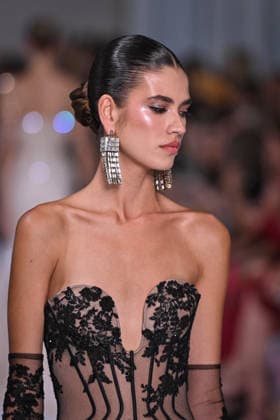 PFW - Tamara Ralph Runway in Paris FA A model walks the runway the Autumn-Winter 2027 2028 couture collection by Tamara Ralph during the Paris Fashion Week, on July 6, 2026. Photo by Firas Abdullah ABACAPRESS.COM Paris Ile-de-France France  Copyright: xAbdullahxFiras ABACAx