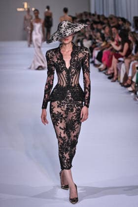 PFW - Tamara Ralph Runway in Paris FA A model walks the runway the Autumn-Winter 2027 2028 couture collection by Tamara Ralph during the Paris Fashion Week, on July 6, 2026. Photo by Firas Abdullah ABACAPRESS.COM Paris Ile-de-France France  Copyright: xAbdullahxFiras ABACAx