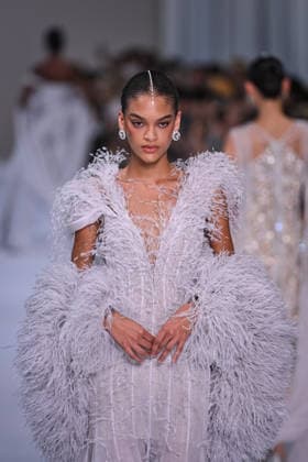 PFW - Tamara Ralph Runway in Paris FA A model walks the runway the Autumn-Winter 2027 2028 couture collection by Tamara Ralph during the Paris Fashion Week, on July 6, 2026. Photo by Firas Abdullah ABACAPRESS.COM Paris Ile-de-France France  Copyright: xAbdullahxFiras ABACAx