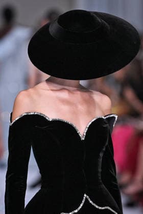 PFW - Tamara Ralph Runway in Paris FA A model walks the runway the Autumn-Winter 2027 2028 couture collection by Tamara Ralph during the Paris Fashion Week, on July 6, 2026. Photo by Firas Abdullah ABACAPRESS.COM Paris Ile-de-France France  Copyright: xAbdullahxFiras ABACAx