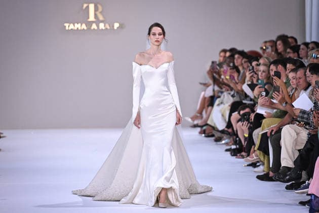 PFW - Tamara Ralph Runway in Paris FA A model walks the runway the Autumn-Winter 2027 2028 couture collection by Tamara Ralph during the Paris Fashion Week, on July 6, 2026. Photo by Firas Abdullah ABACAPRESS.COM Paris Ile-de-France France  Copyright: xAbdullahxFiras ABACAx