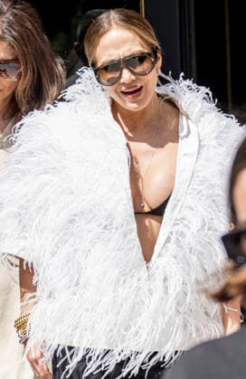 July 6, 2026, Paris, Fra, France: Jennifer Lopez spotted in Paris. Paris France - ZUMAv140 20260706_zip_v140_011 Copyright: xReginaxVoroninax