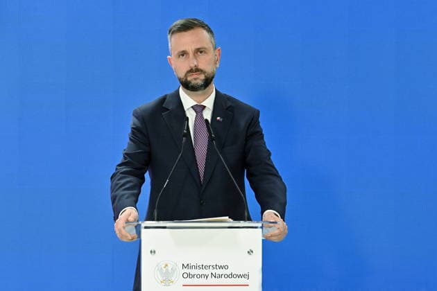RECORD DATE NOT STATED !!!! NO RUSSIA !!!! 06.07.2026 KONFERENCJA PRASOWA MINISTRA OBRONY NARODOWEJ I WICEPREMIERA --- Press conference by the Polish Minister of National Defence and the Polish Deputy Prime Minister regarding support for Ukraine WLADYSLAW KOSINIAK KAMYSZ W SPRAWIE WSPARCIA UKRAINY SPRZET WOJSKOWY WOJSKO DONACJE DONACJA DLA UKRAINY FOT DAMIAN BURZYKOWSKI NEWSPIX.PL NEWSPIX.PL --- newspix.pl 