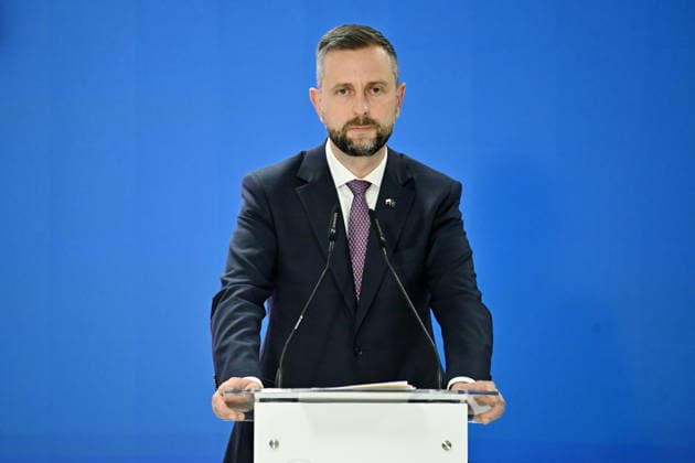 RECORD DATE NOT STATED !!!! NO RUSSIA !!!! 06.07.2026 KONFERENCJA PRASOWA MINISTRA OBRONY NARODOWEJ I WICEPREMIERA --- Press conference by the Polish Minister of National Defence and the Polish Deputy Prime Minister regarding support for Ukraine WLADYSLAW KOSINIAK KAMYSZ W SPRAWIE WSPARCIA UKRAINY SPRZET WOJSKOWY WOJSKO DONACJE DONACJA DLA UKRAINY FOT DAMIAN BURZYKOWSKI NEWSPIX.PL NEWSPIX.PL --- newspix.pl 