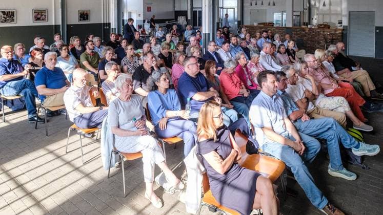 Alte Dreherei Vortragsabend in Mülheim ** NUR FÜR REDAKTIONELLE ZWECKE ** EDITORIAL USE ONLY **<p>Lions Club Mülheim Ruhr-Hellweg veranstaltet einen öffentlichen Vortragsabend mit Stephan J. Kramer, dem Präsidenten des Amtes für Verfassungsschutz Thüringen am Montag, 06. Juli 2026 in Mülheim.¨ Deutschland NRW Mülheim Copyright: ChristophxWojtyczka *** Alte Dreherei Lecture Evening in Mülheim ** FOR EDITORIAL USE ONLY ** EDITORIAL USE ONLY ** The Lions Club Mülheim Ruhr Hellweg is hosting a public lecture evening with Stephan J. Kramer, President of the Thuringia Office for the Protection of the Constitution, on Monday, July 6, 2026, in Mülheim, Germany (North Rhine-Westphalia). Copyright ChristophxWojtyczka Copyright: ChristophxWojtyczka doc86lqlu1r1mu1jyfjcucg ,EDITORIAL USE ONLY