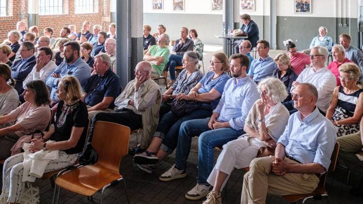 Alte Dreherei Vortragsabend in Mülheim ** NUR FÜR REDAKTIONELLE ZWECKE ** EDITORIAL USE ONLY **<p>Lions Club Mülheim Ruhr-Hellweg veranstaltet einen öffentlichen Vortragsabend mit Stephan J. Kramer, dem Präsidenten des Amtes für Verfassungsschutz Thüringen am Montag, 06. Juli 2026 in Mülheim.¨ Deutschland NRW Mülheim Copyright: ChristophxWojtyczka *** Alte Dreherei Lecture Evening in Mülheim ** FOR EDITORIAL USE ONLY ** EDITORIAL USE ONLY ** The Lions Club Mülheim Ruhr Hellweg is hosting a public lecture evening with Stephan J. Kramer, President of the Thuringia Office for the Protection of the Constitution, on Monday, July 6, 2026, in Mülheim, Germany (North Rhine-Westphalia). Copyright ChristophxWojtyczka Copyright: ChristophxWojtyczka doc86lqlu6f0l11ftkx48vi ,EDITORIAL USE ONLY