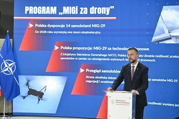 RECORD DATE NOT STATED !!!! NO RUSSIA !!!! 06.07.2026 KONFERENCJA PRASOWA MINISTRA OBRONY NARODOWEJ I WICEPREMIERA --- Press conference by the Polish Minister of National Defence and the Polish Deputy Prime Minister regarding support for Ukraine WLADYSLAW KOSINIAK KAMYSZ W SPRAWIE WSPARCIA UKRAINY SPRZET WOJSKOWY WOJSKO DONACJE DONACJA DLA UKRAINY FOT DAMIAN BURZYKOWSKI NEWSPIX.PL NEWSPIX.PL --- newspix.pl 