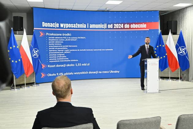 RECORD DATE NOT STATED !!!! NO RUSSIA !!!! 06.07.2026 KONFERENCJA PRASOWA MINISTRA OBRONY NARODOWEJ I WICEPREMIERA --- Press conference by the Polish Minister of National Defence and the Polish Deputy Prime Minister regarding support for Ukraine WLADYSLAW KOSINIAK KAMYSZ W SPRAWIE WSPARCIA UKRAINY SPRZET WOJSKOWY WOJSKO DONACJE DONACJA DLA UKRAINY FOT DAMIAN BURZYKOWSKI NEWSPIX.PL NEWSPIX.PL --- newspix.pl 