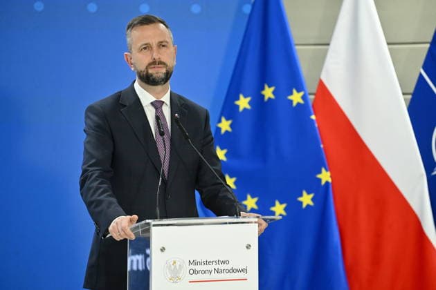RECORD DATE NOT STATED !!!! NO RUSSIA !!!! 06.07.2026 KONFERENCJA PRASOWA MINISTRA OBRONY NARODOWEJ I WICEPREMIERA --- Press conference by the Polish Minister of National Defence and the Polish Deputy Prime Minister regarding support for Ukraine WLADYSLAW KOSINIAK KAMYSZ W SPRAWIE WSPARCIA UKRAINY SPRZET WOJSKOWY WOJSKO DONACJE DONACJA DLA UKRAINY FOT DAMIAN BURZYKOWSKI NEWSPIX.PL NEWSPIX.PL --- newspix.pl 