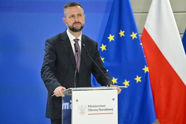 RECORD DATE NOT STATED !!!! NO RUSSIA !!!! 06.07.2026 KONFERENCJA PRASOWA MINISTRA OBRONY NARODOWEJ I WICEPREMIERA --- Press conference by the Polish Minister of National Defence and the Polish Deputy Prime Minister regarding support for Ukraine WLADYSLAW KOSINIAK KAMYSZ W SPRAWIE WSPARCIA UKRAINY SPRZET WOJSKOWY WOJSKO DONACJE DONACJA DLA UKRAINY FOT DAMIAN BURZYKOWSKI NEWSPIX.PL NEWSPIX.PL --- newspix.pl 