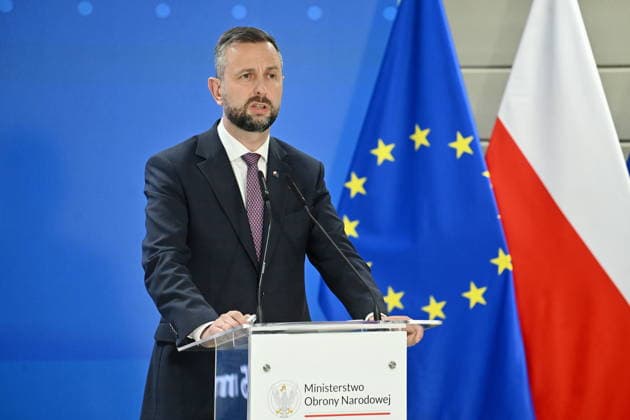 RECORD DATE NOT STATED !!!! NO RUSSIA !!!! 06.07.2026 KONFERENCJA PRASOWA MINISTRA OBRONY NARODOWEJ I WICEPREMIERA --- Press conference by the Polish Minister of National Defence and the Polish Deputy Prime Minister regarding support for Ukraine WLADYSLAW KOSINIAK KAMYSZ W SPRAWIE WSPARCIA UKRAINY SPRZET WOJSKOWY WOJSKO DONACJE DONACJA DLA UKRAINY FOT DAMIAN BURZYKOWSKI NEWSPIX.PL NEWSPIX.PL --- newspix.pl 
