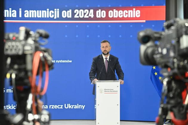 RECORD DATE NOT STATED !!!! NO RUSSIA !!!! 06.07.2026 KONFERENCJA PRASOWA MINISTRA OBRONY NARODOWEJ I WICEPREMIERA --- Press conference by the Polish Minister of National Defence and the Polish Deputy Prime Minister regarding support for Ukraine WLADYSLAW KOSINIAK KAMYSZ W SPRAWIE WSPARCIA UKRAINY SPRZET WOJSKOWY WOJSKO DONACJE DONACJA DLA UKRAINY FOT DAMIAN BURZYKOWSKI NEWSPIX.PL NEWSPIX.PL --- newspix.pl 