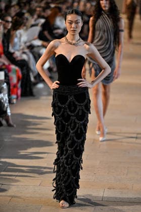 PFW Haute Couture Rahul Mishra Runway JR A model walks the runway at the Rahul Mishra show during Haute Couture Fashion Week in Paris, France, on 6 July 2026. Photo by Julien Reynaud APS-Medias ABACAPRESS.COM Paris France  Copyright: xReynaudxJulien APS-Medias ABACAx