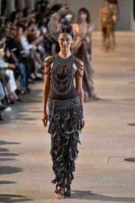PFW Haute Couture Rahul Mishra Runway JR A model walks the runway at the Rahul Mishra show during Haute Couture Fashion Week in Paris, France, on 6 July 2026. Photo by Julien Reynaud APS-Medias ABACAPRESS.COM Paris France  Copyright: xReynaudxJulien APS-Medias ABACAx