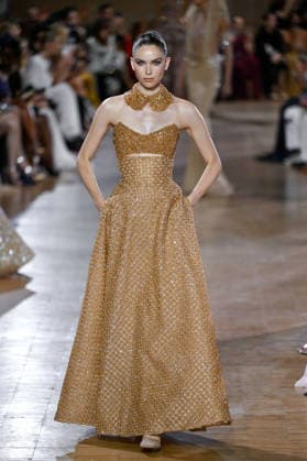 PFW Haute Couture Tony Ward Runway JR A model walks the runway at the Tony Ward show during Haute Couture Fashion Week in Paris, France, on 6 July 2026. Photo by Julien Reynaud APS-Medias ABACAPRESS.COM Paris France  Copyright: xReynaudxJulien APS-Medias ABACAx