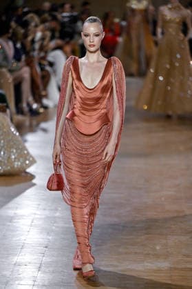 PFW Haute Couture Tony Ward Runway JR A model walks the runway at the Tony Ward show during Haute Couture Fashion Week in Paris, France, on 6 July 2026. Photo by Julien Reynaud APS-Medias ABACAPRESS.COM Paris France  Copyright: xReynaudxJulien APS-Medias ABACAx