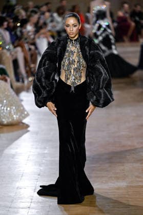 PFW Haute Couture Tony Ward Runway JR A model walks the runway at the Tony Ward show during Haute Couture Fashion Week in Paris, France, on 6 July 2026. Photo by Julien Reynaud APS-Medias ABACAPRESS.COM Paris France  Copyright: xReynaudxJulien APS-Medias ABACAx