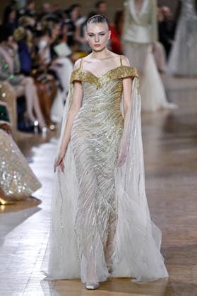 PFW Haute Couture Tony Ward Runway JR A model walks the runway at the Tony Ward show during Haute Couture Fashion Week in Paris, France, on 6 July 2026. Photo by Julien Reynaud APS-Medias ABACAPRESS.COM Paris France  Copyright: xReynaudxJulien APS-Medias ABACAx