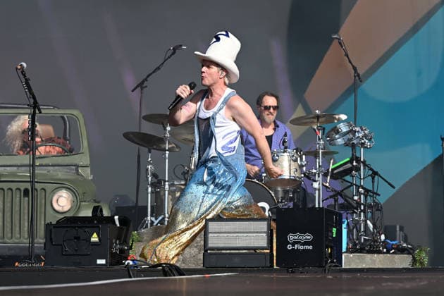 Scissor Sisters performing at British Summertime in London LONDON, ENGLAND - JULY 05: Jake Shears of ™Scissor Sisters™ performing at British Summertime, Hyde Park on July 05, 2026 in London, England. CAP MAR MAR Great Britain UK Copyright: xMartinxHarris CapitalxPicturesx