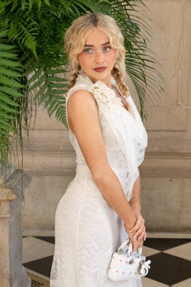 PFW - Christian Dior Photocall Sabrina Carpenter attending the Christian Dior Haute Couture Fall Winter 2026 2027 show as part of Paris Fashion Week in Paris, France on July 06, 2025. Photo by Laurent Zabulon ABACAPRESS.COM  Copyright: xZabulonxLaurent ABACAx