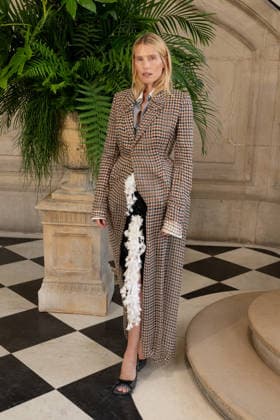 PFW - Christian Dior Photocall Dree Hemingway attending the Christian Dior Haute Couture Fall Winter 2026 2027 show as part of Paris Fashion Week in Paris, France on July 06, 2025. Photo by Laurent Zabulon ABACAPRESS.COM Paris  Copyright: xZabulonxLaurent ABACAx