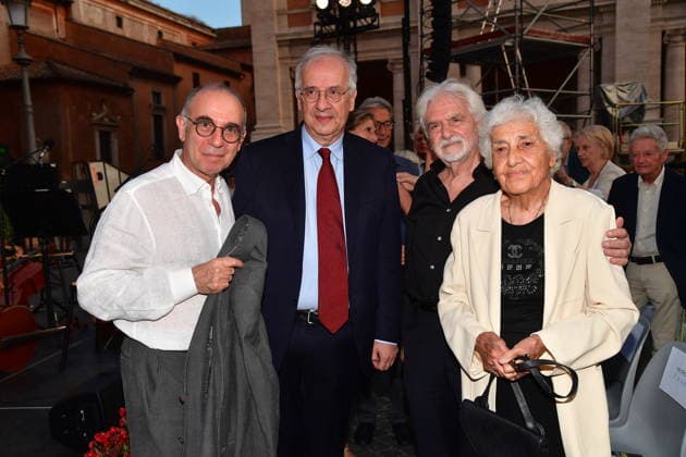IPA86455678 - Rome, Piazza del Campidoglio: Nicola Piovani’s Tribute Concert to Ennio Morricone. Pictured: Walter Veltroni, Maria Travia, Giuseppe Tornatore, Luigi Lanzillotta  Copyright: xVincenzoxLandix xVincenzoxLandix 86455678