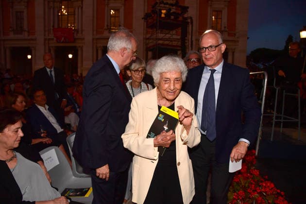 IPA86455773 - Rome, Piazza del Campidoglio: Nicola Piovani’s Tribute Concert to Ennio Morricone. Pictured: Maria Travia and Roberto Gualtieri  Copyright: xVincenzoxLandix xVincenzoxLandix 86455773