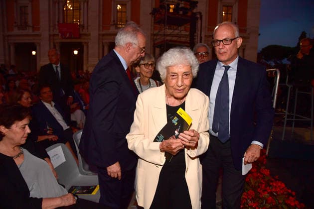 IPA86455774 - Rome, Piazza del Campidoglio: Nicola Piovani’s Tribute Concert to Ennio Morricone. Pictured: Maria Travia and Roberto Gualtieri  Copyright: xVincenzoxLandix xVincenzoxLandix 86455774